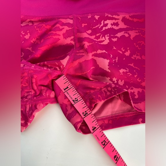 2 For 1 Under Armour MidRise HeatGear Compression Fitted Shorts Pink Orange Sz.S - Picture 7 of 7